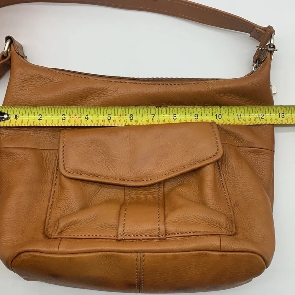 Fossil Tan Leather Hobo Bag no 75082. FP1404